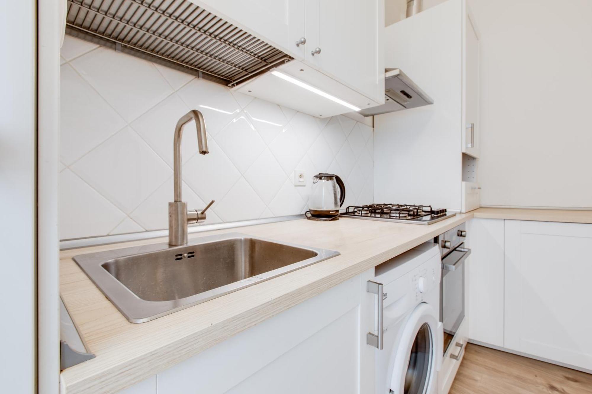Romantic By The Park - Uaka7 * Praha