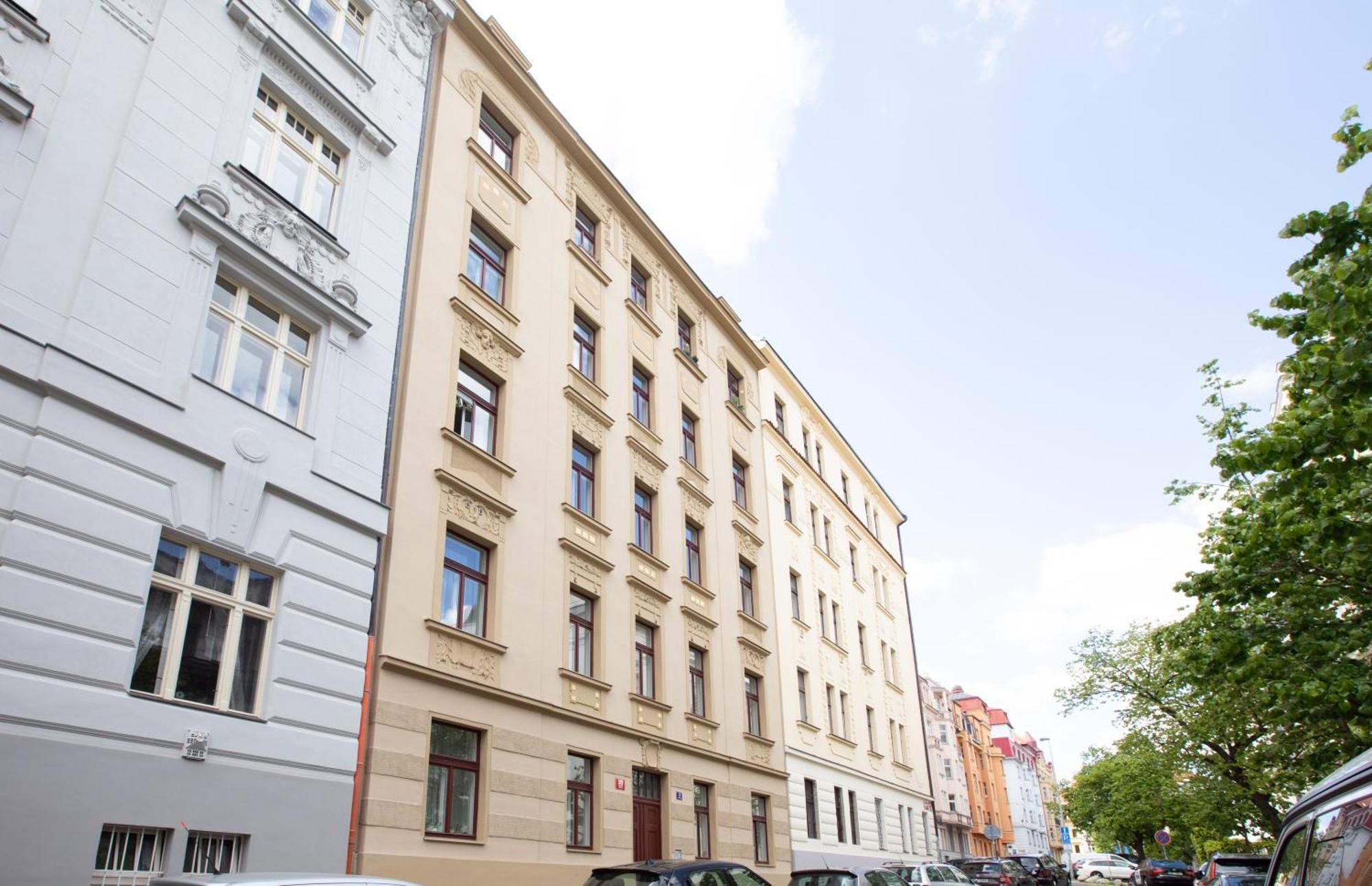 Romantic By The Park - Uaka7 Apartmán Praha